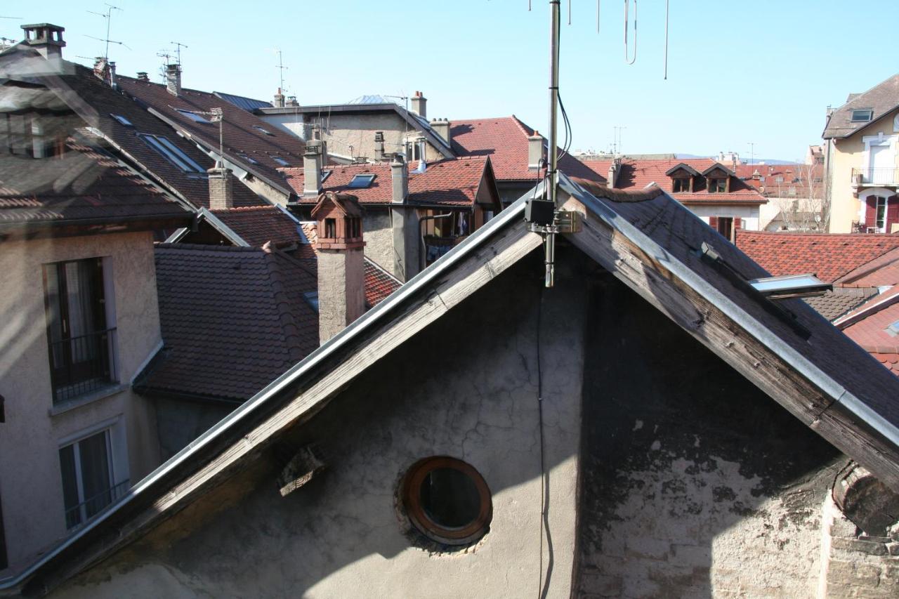 Nid Douillet Bed & Breakfast Annecy Exterior photo