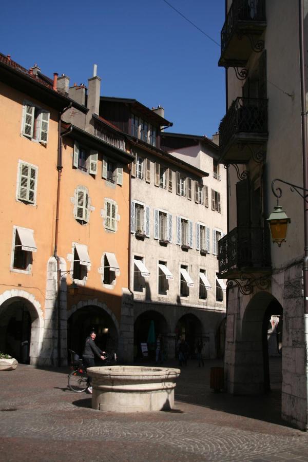 Nid Douillet Bed & Breakfast Annecy Exterior photo